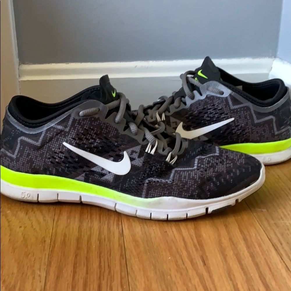NIKE FREE TR FIT4